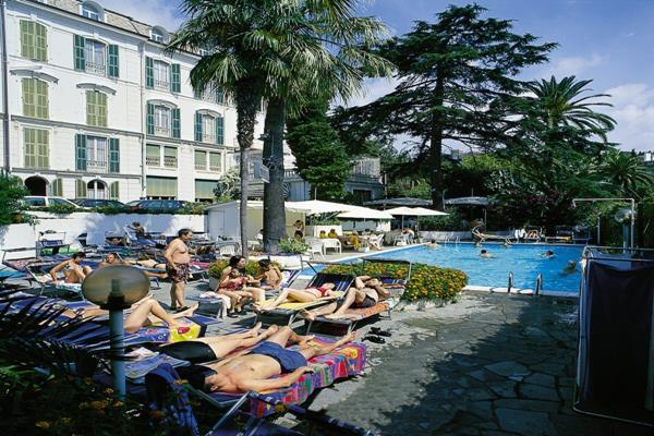 Hotel Eden Санремо Экстерьер фото