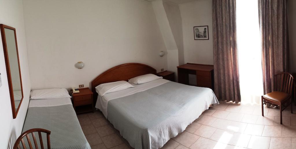Hotel Eden Санремо Номер фото